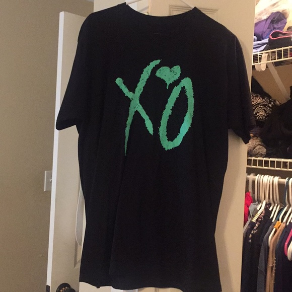 XO Tshirt - Picture 1 of 3